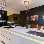 Z Jacuzzi Life Centrum *