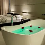 Z Jacuzzi Life Centrum Apartament