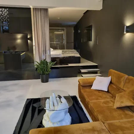 Z Jacuzzi Life Centrum *