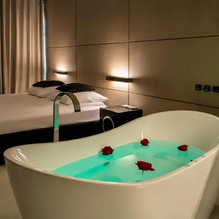 Z Jacuzzi Life Centrum Apartament